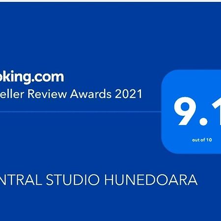 Central Studio Hunedoara Exteriér fotografie