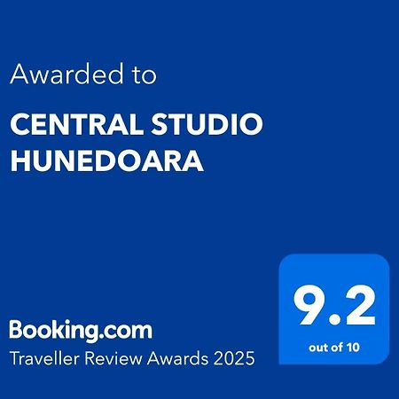 Central Studio Hunedoara Exteriér fotografie