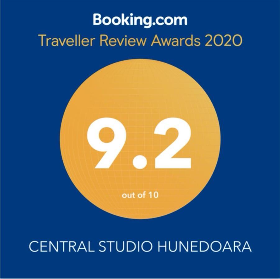 Central Studio Hunedoara Exteriér fotografie