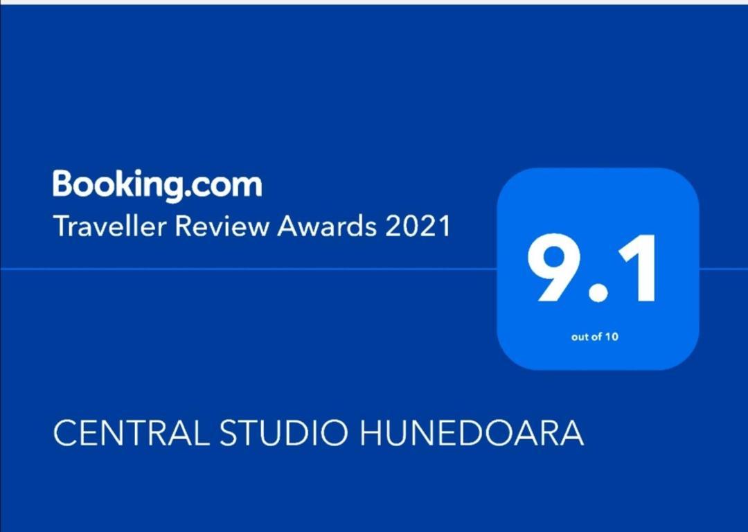 Central Studio Hunedoara Exteriér fotografie