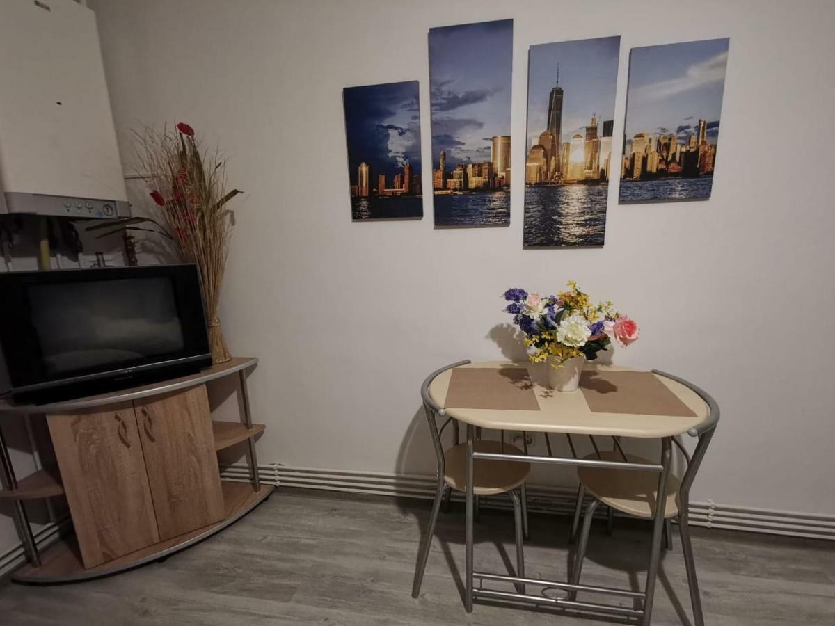 Central Studio Hunedoara Exteriér fotografie